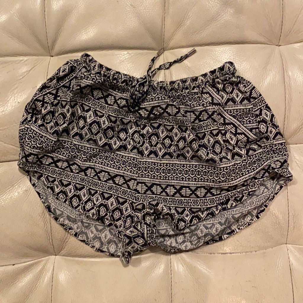 Divided Shorts With Aztec Print